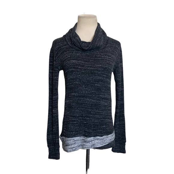 Laila Jayde Gray Turtle Neck Sweater Size XS - Picture 7 of 10